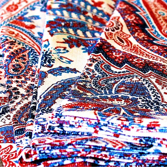 RALPH LAUREN LAVEEN PAISLEY/RED SET OF 4 NAPKINS NWT COTTON 20 BY 20 - Picture 3 of 6